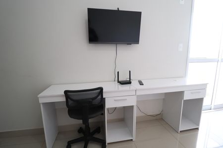Sala de apartamento para alugar com 2 quartos, 99m² em Santa Mônica, Uberlândia