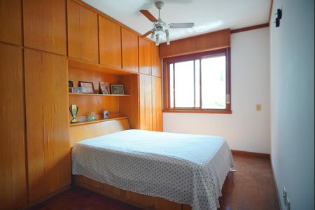 Suíte de apartamento à venda com 3 quartos, 95m² em São João, Porto Alegre