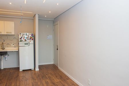 Sala de apartamento para alugar com 2 quartos, 51m² em Vila Isa, São Paulo
