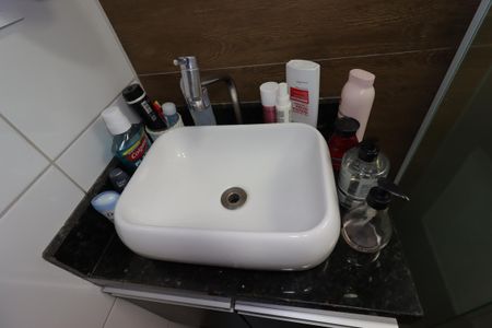 Apartamento à venda com 54m², 2 quartos e 1 vagaBanheiro da Suíte - Pia