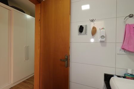 Apartamento à venda com 54m², 2 quartos e 1 vagaBanheiro da Suíte