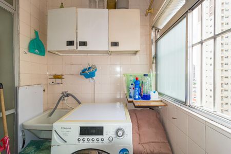 Apartamento à venda com 70m², 3 quartos e 1 vagaÁrea de Serviço