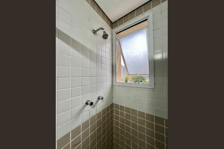 Apartamento à venda com 90m², 2 quartos e 2 vagasBanheiro da Suíte 2