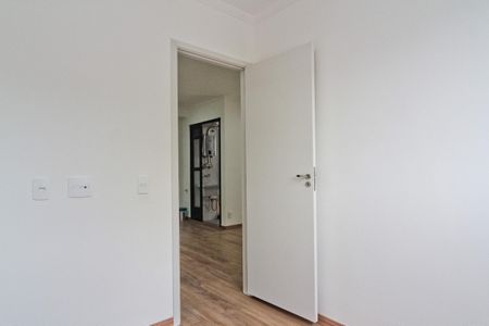 Quarto 1 de apartamento para alugar com 2 quartos, 42m² em Vila Albertina, São Paulo