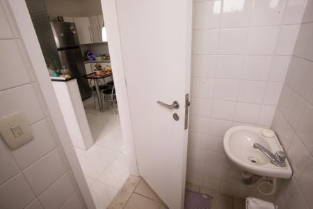 Apartamento para alugar com 120m², 4 quartos e 2 vagasBanheiro de Serviço