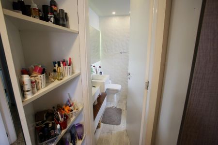 Apartamento para alugar com 120m², 4 quartos e 2 vagasBanheiro da Suíte