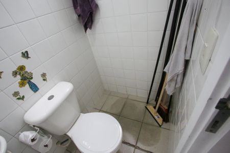 Apartamento para alugar com 120m², 4 quartos e 2 vagasBanheiro de Serviço