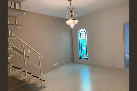 Foto 01 de casa à venda com 2 quartos, 140m² em Mirandópolis, São Paulo