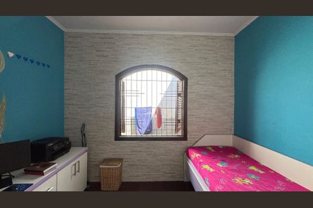 Casa à venda com 249m², 4 quartos e 3 vagas Casa à venda com 249m², 4 quartos e 3 vagasQuarto 2