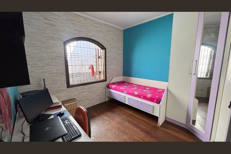 Casa à venda com 249m², 4 quartos e 3 vagas Casa à venda com 249m², 4 quartos e 3 vagasQuarto 2