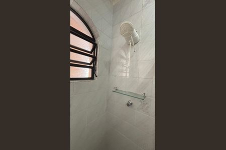 Casa à venda com 249m², 4 quartos e 3 vagas Casa à venda com 249m², 4 quartos e 3 vagasBanheiro