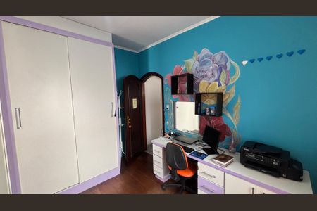 Casa à venda com 249m², 4 quartos e 3 vagas Casa à venda com 249m², 4 quartos e 3 vagasQuarto 2