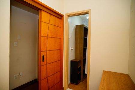 Apartamento à venda com 80m², 2 quartos e 1 vagaEscritório