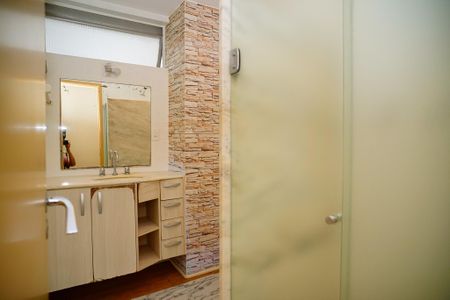 Apartamento à venda com 80m², 2 quartos e 1 vagaBanheiro Social