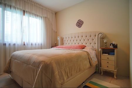 suite de casa à venda com 4 quartos, 251m² em Morro do Espelho, São Leopoldo