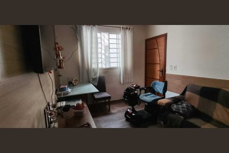 Sala de apartamento para alugar com 2 quartos, 45m² em Serrano, Belo Horizonte