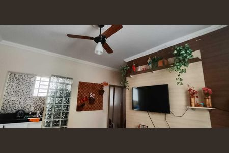 Sala de apartamento para alugar com 2 quartos, 45m² em Serrano, Belo Horizonte