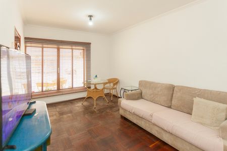 Sala de casa à venda com 4 quartos, 165m² em Vila Anhanguera, São Paulo