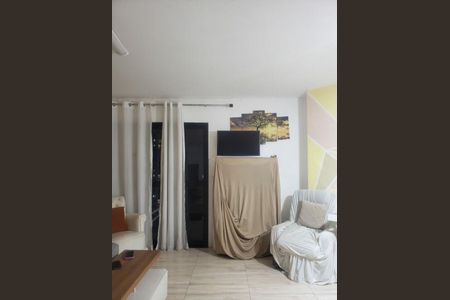 Apartamento à venda com 2 quartos, 74m² em Jardim Maria Rosa, Taboão da Serra