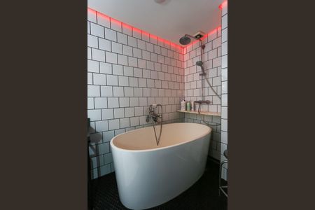 Studio para alugar com 143m², 1 quarto e 2 vagasBanheiro