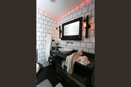 Studio para alugar com 143m², 1 quarto e 2 vagasBanheiro