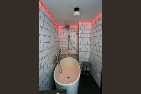 Studio para alugar com 143m², 1 quarto e 2 vagasBanheiro