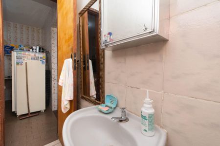 Casa à venda com 360m², 3 quartos e 2 vagasBanheiro
