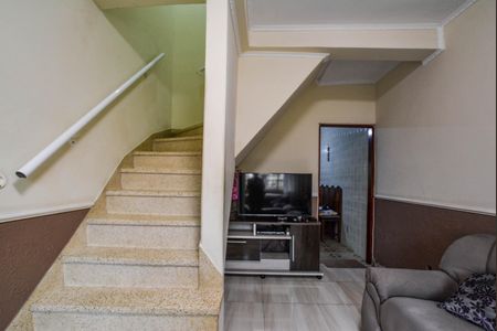 Casa à venda com 109m², 2 quartos e 1 vagaSala