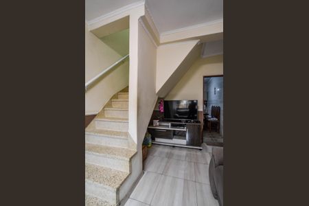 Casa à venda com 109m², 2 quartos e 1 vagaSala