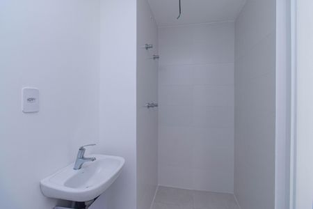 Studio para alugar com 24m², 0 quarto e sem vaga Studio para alugar com 24m², 0 quarto e sem vagaBanheiro