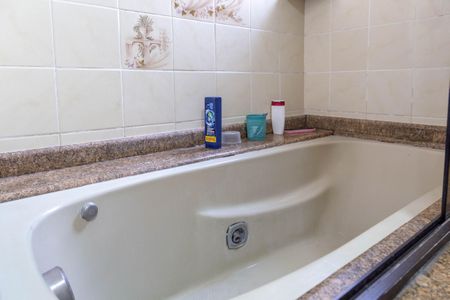 Apartamento à venda com 160m², 3 quartos e 2 vagasBanheiro da Suíte 3