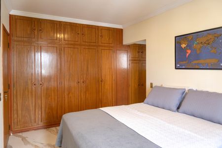 Apartamento à venda com 160m², 3 quartos e 2 vagasSuíte 3