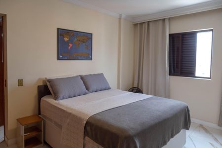 Apartamento à venda com 160m², 3 quartos e 2 vagasSuíte 3