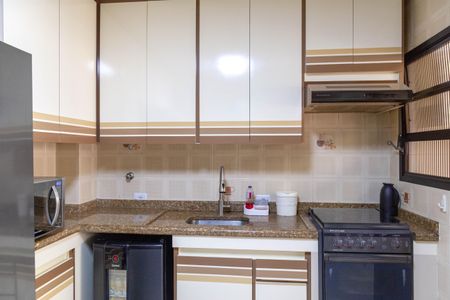 Apartamento à venda com 160m², 3 quartos e 2 vagasCozinha