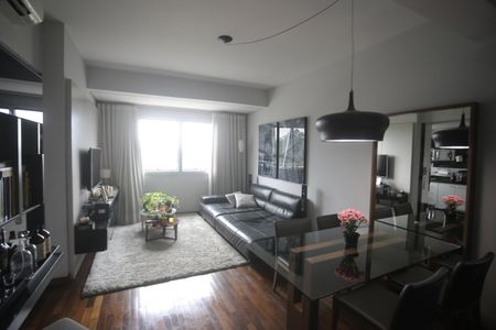 Sala de apartamento para alugar com 1 quarto, 48m² em Belvedere, Belo Horizonte