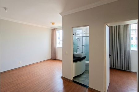 Sala de apartamento à venda com 2 quartos, 64m² em Sagrada Família, Belo Horizonte