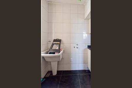 Apartamento à venda com 64m², 2 quartos e 1 vaga Apartamento à venda com 64m², 2 quartos e 1 vagaCozinha e Área de Serviço