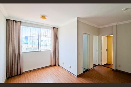 Sala de apartamento à venda com 2 quartos, 64m² em Sagrada Família, Belo Horizonte