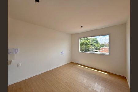 Apartamento à venda com 27m², 1 quarto e sem vaga Apartamento à venda com 27m², 1 quarto e sem vagaSala/Quarto