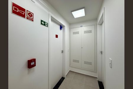 Apartamento à venda com 27m², 1 quarto e sem vaga Apartamento à venda com 27m², 1 quarto e sem vagaHall Apartamento