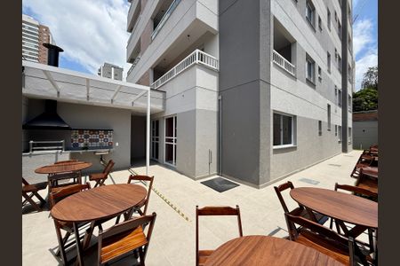 Apartamento à venda com 27m², 1 quarto e sem vaga Apartamento à venda com 27m², 1 quarto e sem vagaChurrasqueira