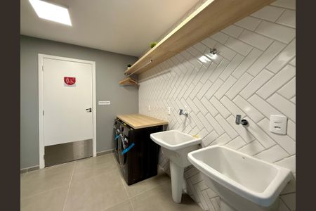 Apartamento à venda com 27m², 1 quarto e sem vaga Apartamento à venda com 27m², 1 quarto e sem vagaLavanderia