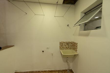 Hall  de Entrada de casa para alugar com 2 quartos, 60m² em Parque Ribeiro de Lima, Barueri
