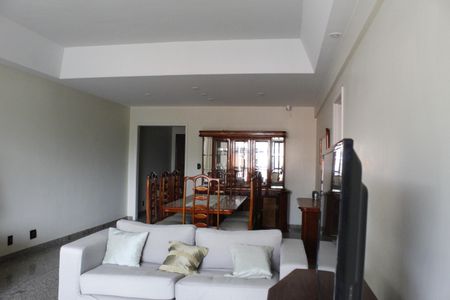 Sala de apartamento para alugar com 3 quartos, 180m² em Jacarepaguá, Rio de Janeiro