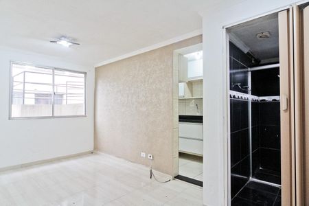 Sala de apartamento para alugar com 2 quartos, 45m² em Vila Miriam, São Paulo