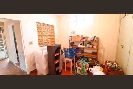 Casa à venda com 240m², 2 quartos e 2 vagas