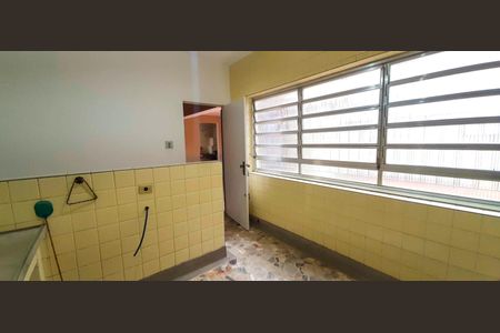 Casa à venda com 240m², 2 quartos e 2 vagas
