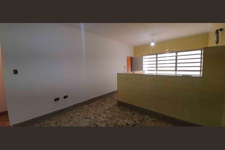 Casa à venda com 240m², 2 quartos e 2 vagas