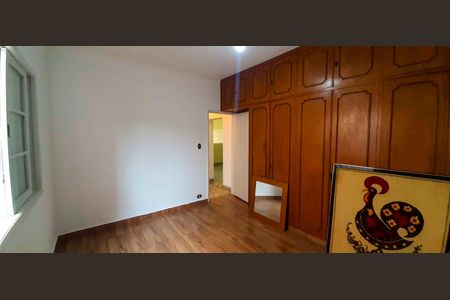 Casa à venda com 240m², 2 quartos e 2 vagas