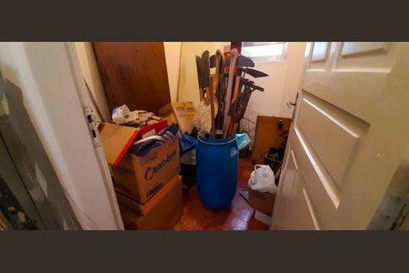 Casa à venda com 240m², 2 quartos e 2 vagas